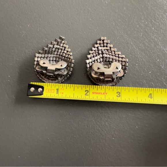 Vintage MUSI Shoe Clips Large Teardrop Rhinestone Silver Tone Signed MUSI 50s - Picture 8 of 11